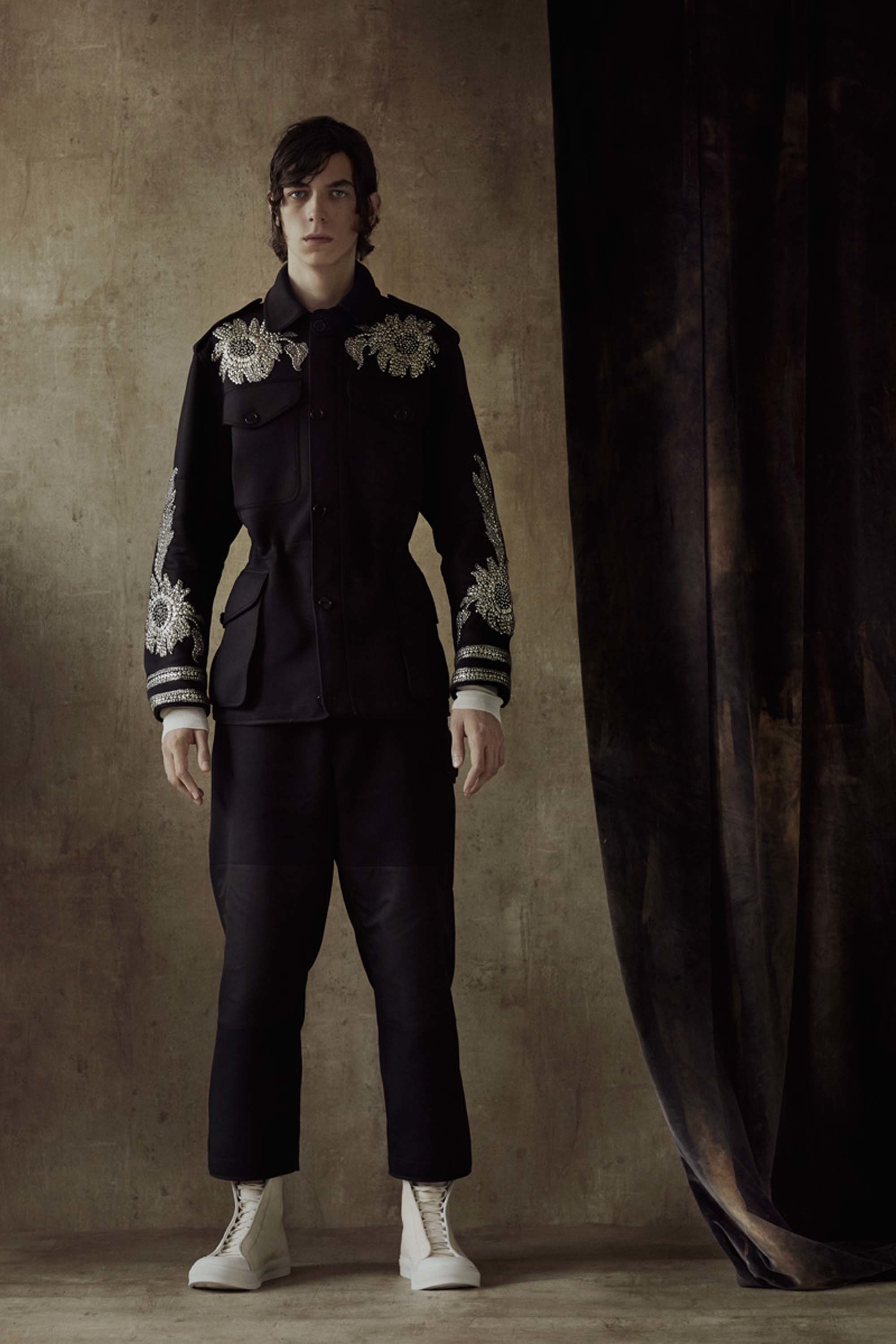 Alexander McQueen Spring/Summer 2017 London - Fashionably Male