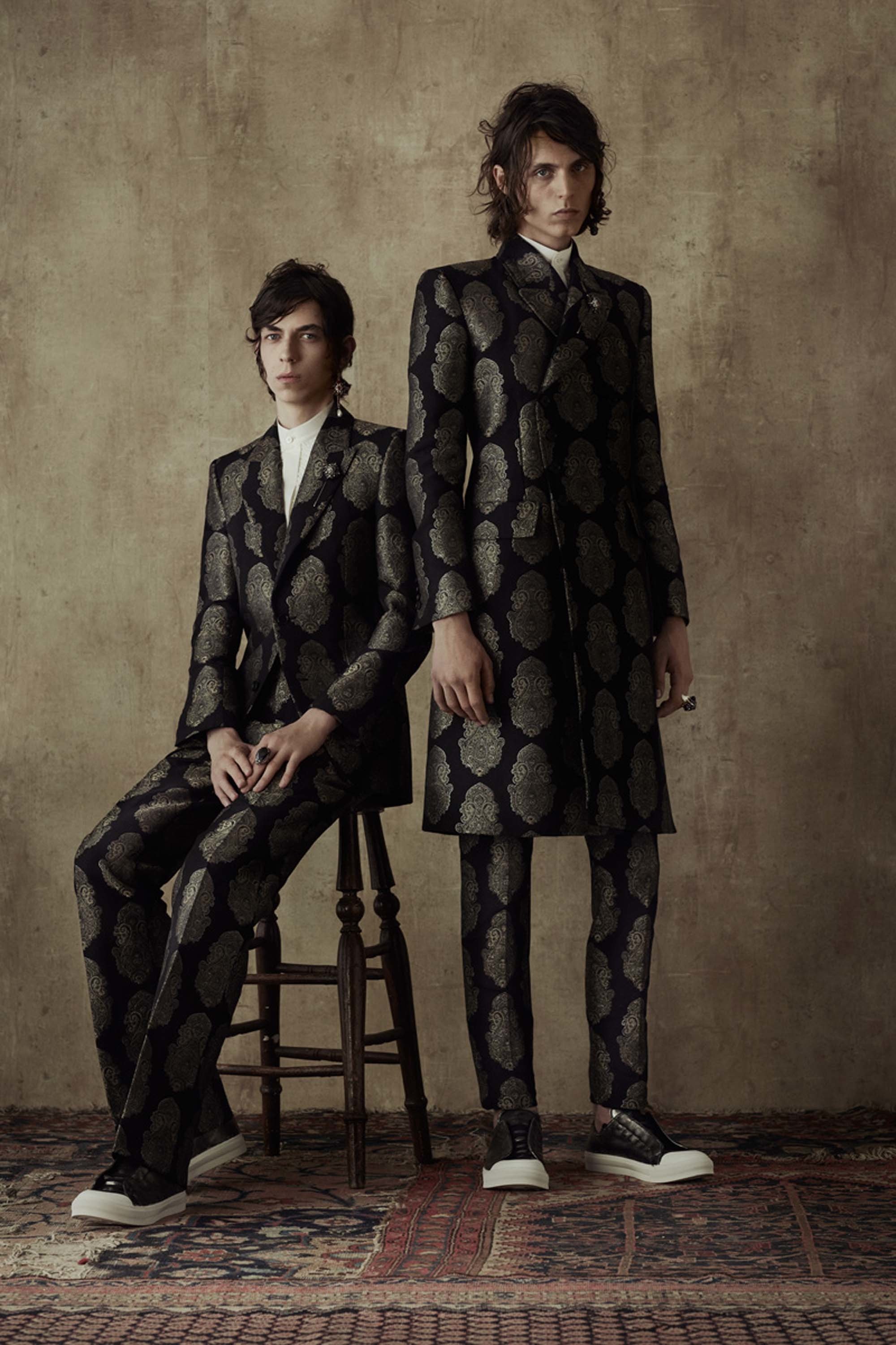 Alexander McQueen Spring/Summer 2017 London - Fashionably Male