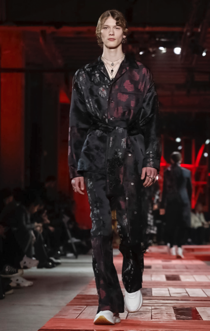 Alexander McQueen Fall/Winter 2018 Paris - Fashionably Male