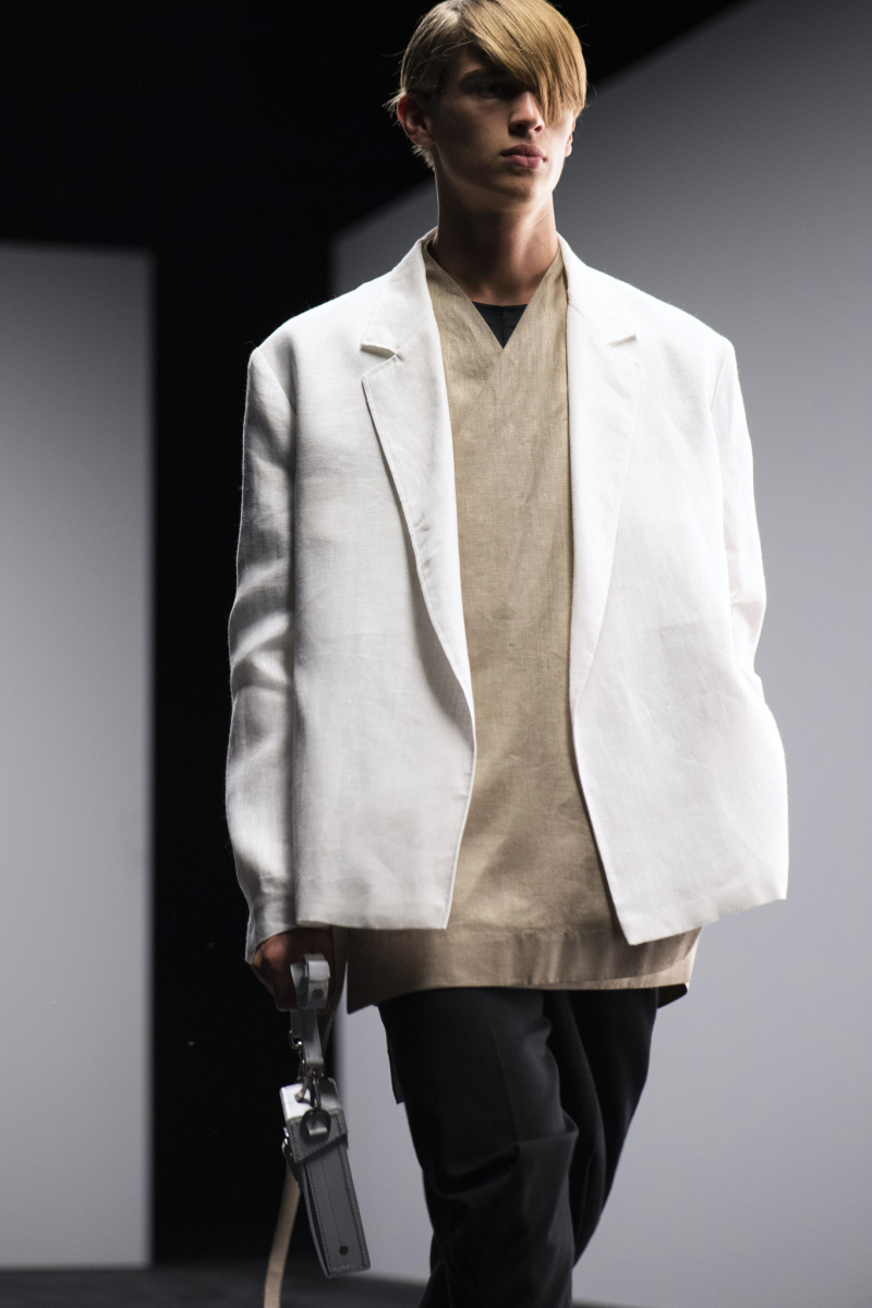 Dunhill Men’s Spring 2021 Paris - Fashionably Male