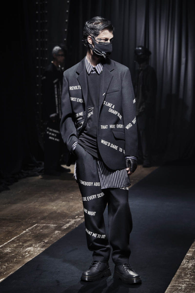 Yohji Yamamoto Menswear Fall 2021 Paris - Fashionably Male
