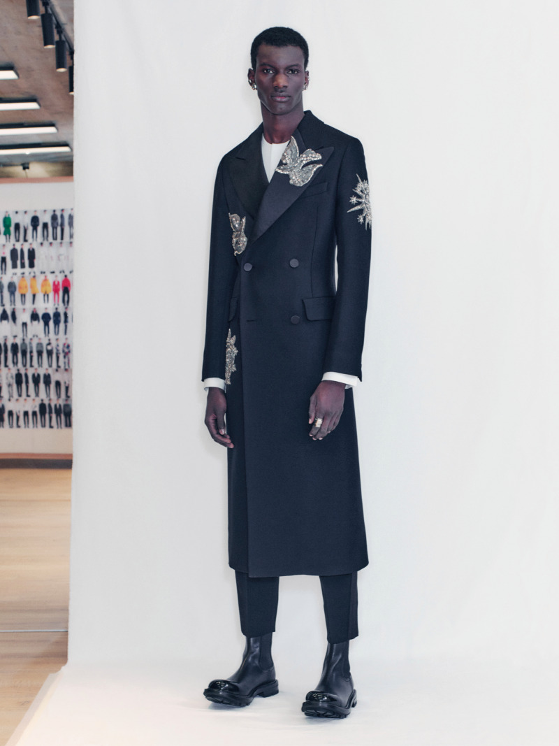 Alexander McQueen Men’s Fall 2021 Collection - Fashionably Male