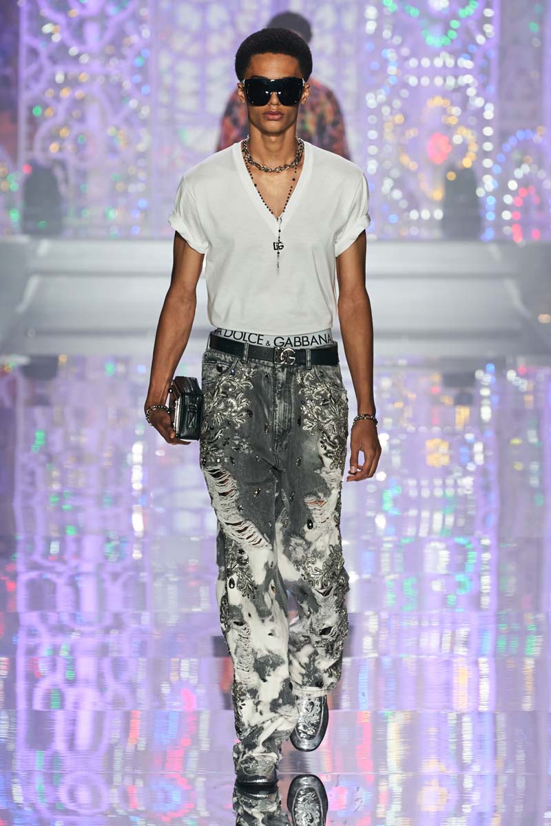 Dolce & Gabbana Menswear Spring 2022 Milan - Fashionably Male