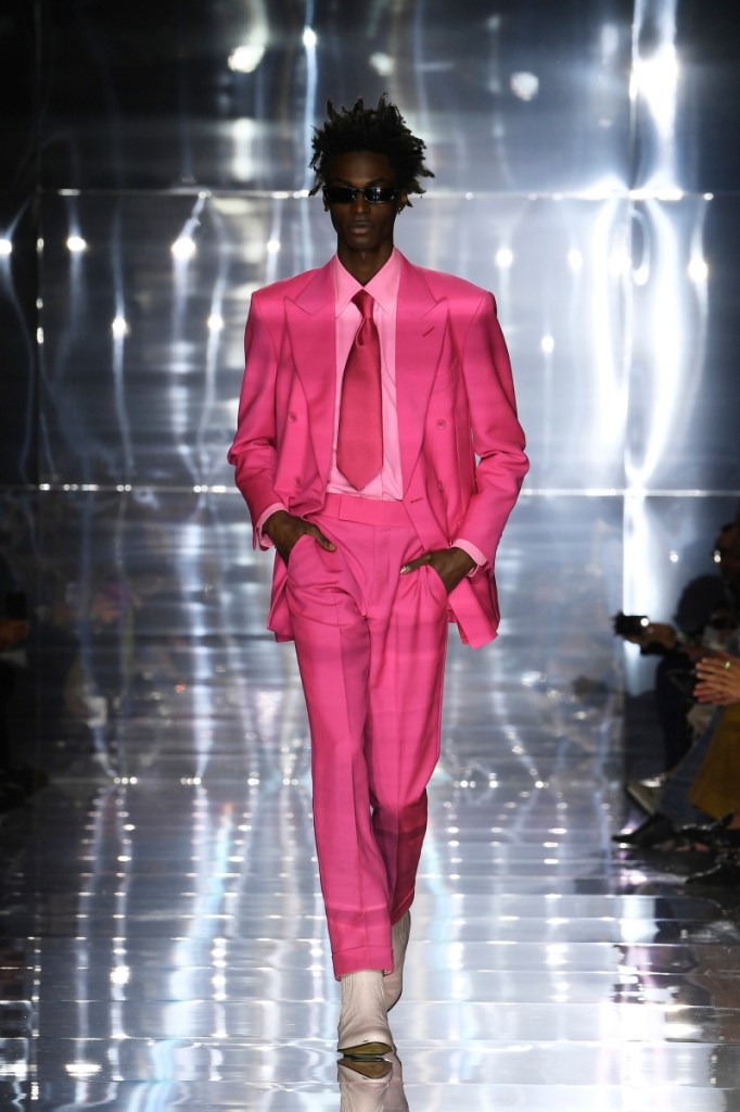Tom Ford RTW Spring 2023 New York - Fashionably Male
