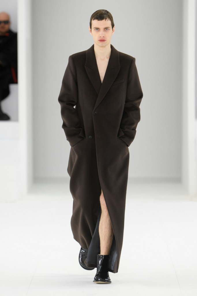 Loewe Men's Fall 2023 Paris - Fashionably Male